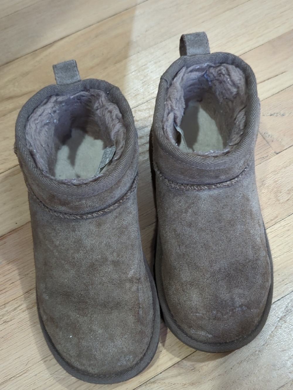 UGG Kids Short Slip-On Boots - Taupe Brown